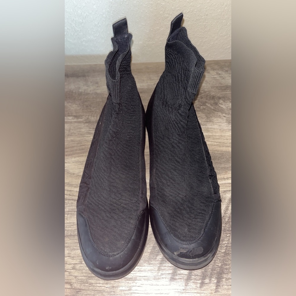 Size 11 Versace Jean ‘sock’ shoes